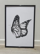 Load image into Gallery viewer, Butterfly Set of 2 wall art prints